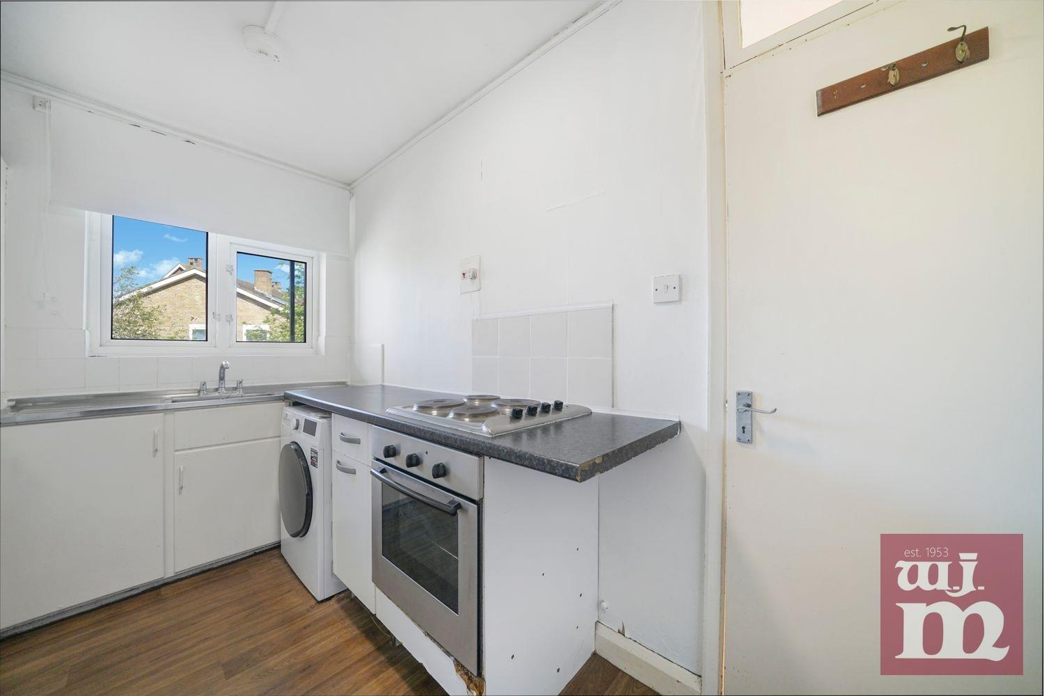 5 bed property in Allen E McAuliffe House, Bethnal Green